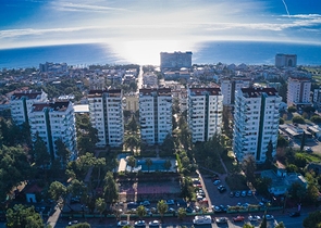 شقة واسعة 5 + 1 على مسافة قريبة من البحر في أنطاليا