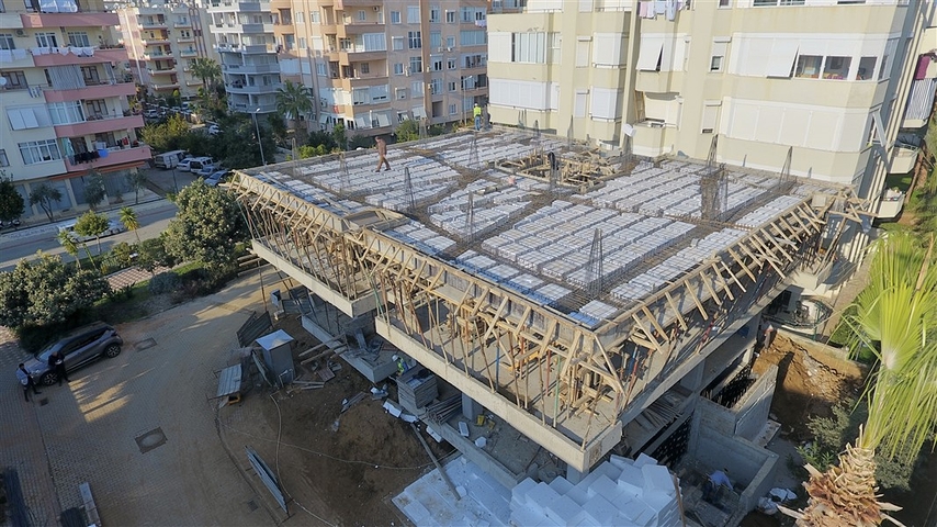 شقق بالاقساط - ضمن مجمع سكني قيد الانشاء - في منطقة حيوية - مهموتلار / الانيا 