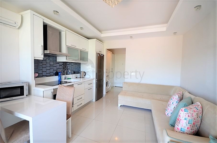 قريب من البحر والخدمات -استديو مفروش - ضمن مجمع سكني - في مهموتلار / الانيا 