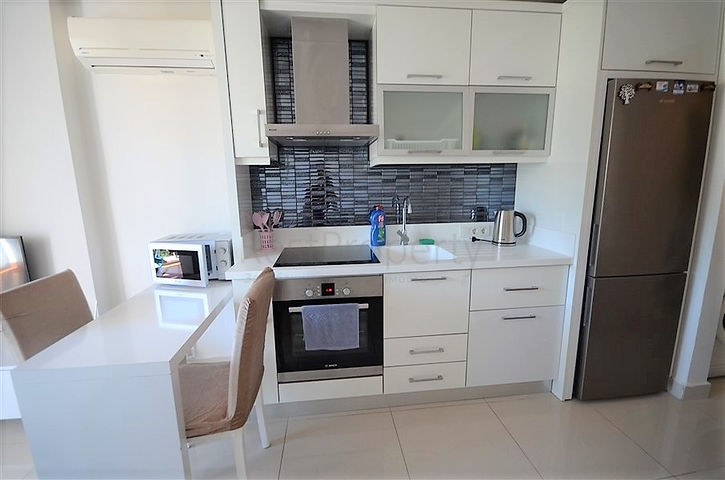 قريب من البحر والخدمات -استديو مفروش - ضمن مجمع سكني - في مهموتلار / الانيا 