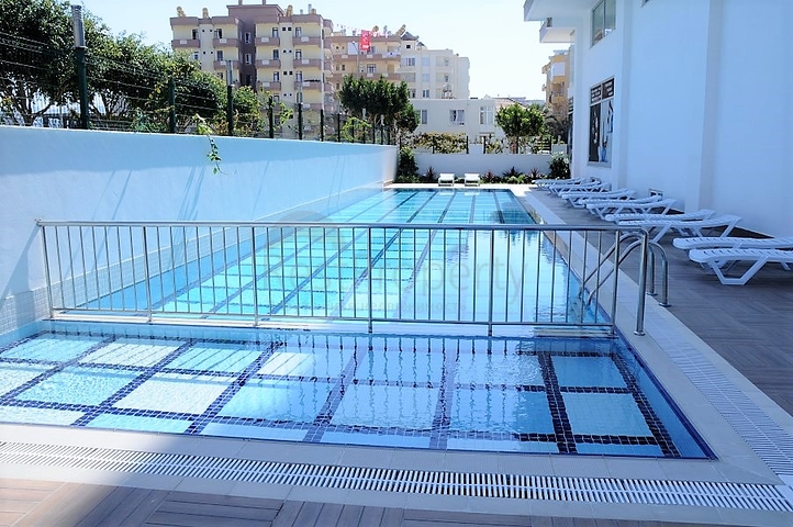 قريب من البحر والخدمات -استديو مفروش - ضمن مجمع سكني - في مهموتلار / الانيا 