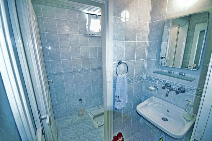 شقة 3 + 1 تطل على البحر الأبيض المتوسط ​​في لارا أنطاليا