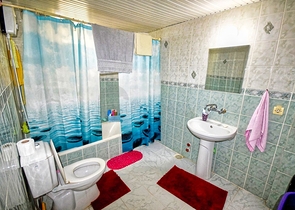 شقة 3 + 1 تطل على البحر الأبيض المتوسط ​​في لارا أنطاليا