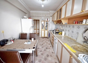 شقة 3 + 1 تطل على البحر الأبيض المتوسط ​​في لارا أنطاليا