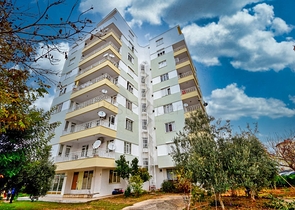 شقة 3 + 1 تطل على البحر الأبيض المتوسط ​​في لارا أنطاليا