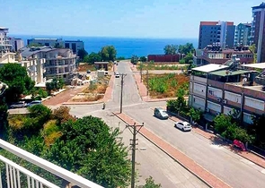 شقة 3 + 1 تطل على البحر الأبيض المتوسط ​​في لارا أنطاليا