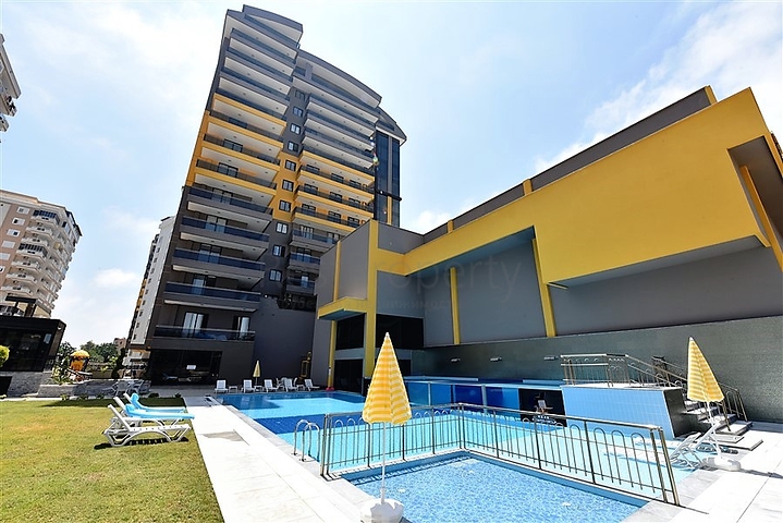 شقة 3 غرف وصالة - مطبخ مغلق - ضمن مجمع يضم كافة الخدمات - في مهموتلار / الانيا 