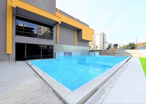 شقة 3 غرف وصالة - مطبخ مغلق - ضمن مجمع يضم كافة الخدمات - في مهموتلار / الانيا 