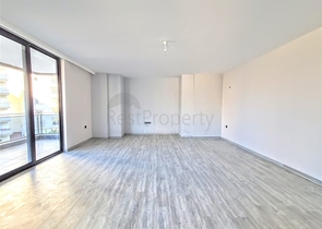 شقة 3 غرف وصالة - مطبخ مغلق - ضمن مجمع يضم كافة الخدمات - في مهموتلار / الانيا 