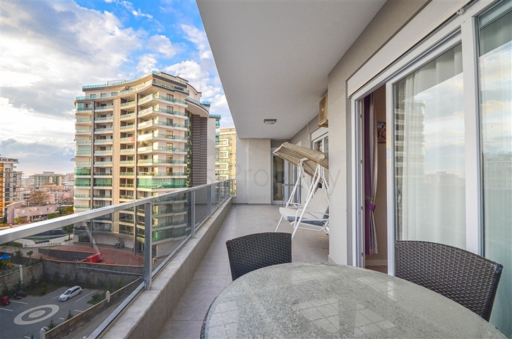 شقة 3 غرف وصالة - مطبخ منفصل - مؤثثة - في مهموتلار / الانيا 