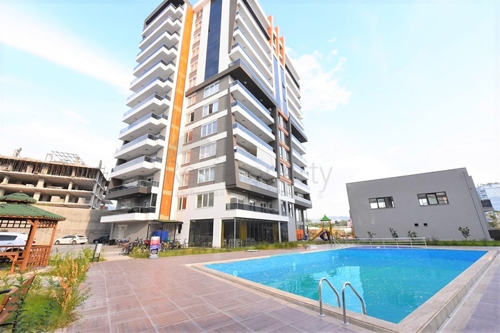 شقة 3 غرف وصالة - مطبخ منفصل - مؤثثة - في مهموتلار / الانيا 