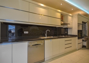 شقة 3 غرف وصالة - مطبخ منفصل - مؤثثة - في مهموتلار / الانيا 