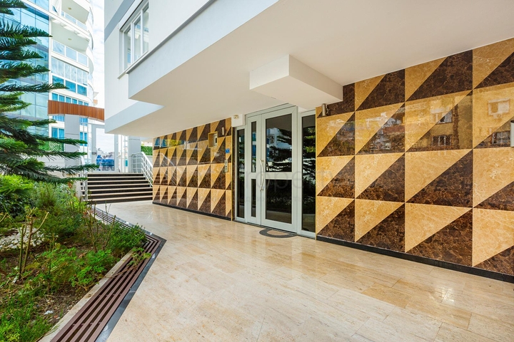 مجمع انيق - شقة غرفة وصالة - قريبة من البحر - في مهموتلار / الانيا 