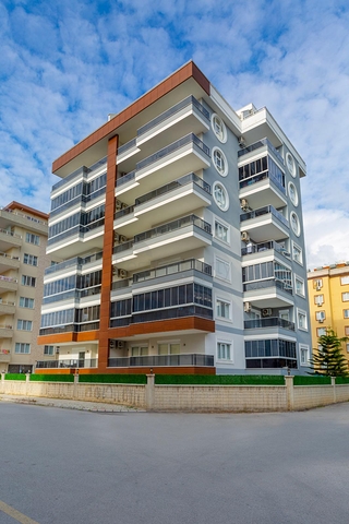 مجمع انيق - شقة غرفة وصالة - قريبة من البحر - في مهموتلار / الانيا 