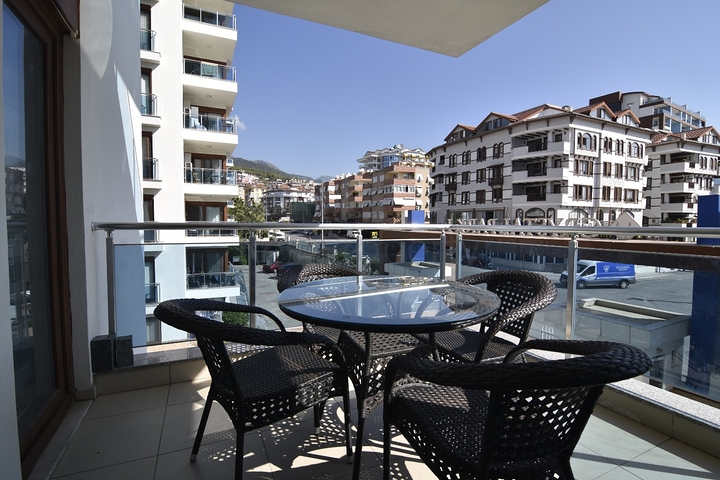 ضمن مجمع 5 نجوم - شقة غرفتين وصالة - مفروشة - في منطقة جيكجلي المركزية / الانيا 