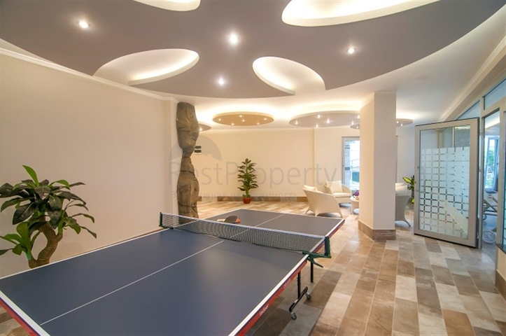 مجمع 5 نجوم - شقة غرفة وصالة - في كاستل / الانيا 