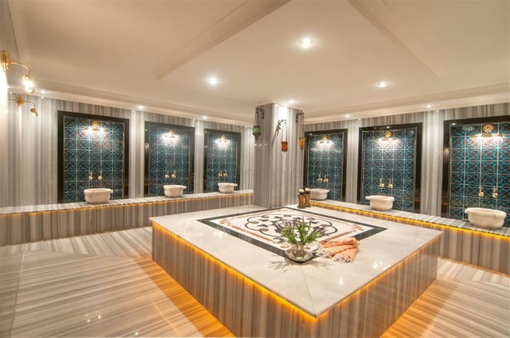 مجمع 5 نجوم - شقة غرفة وصالة - في كاستل / الانيا 