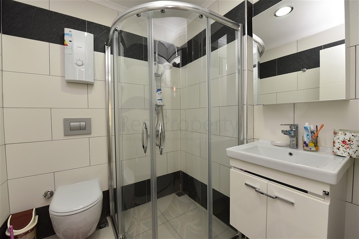 مجمع 5 نجوم - شقة غرفة وصالة - في كاستل / الانيا 