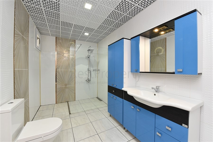 قريبة من البحر - شقة غرفتين وصالة - ضمن مجمع سكني - في مهموتلار / الانيا 