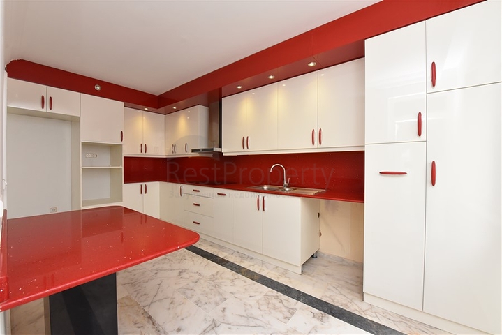 قريبة من البحر - شقة غرفتين وصالة - ضمن مجمع سكني - في مهموتلار / الانيا 