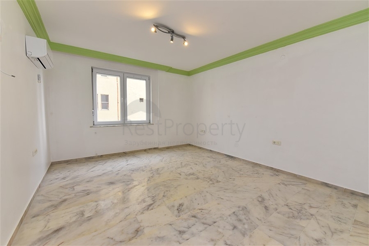 قريبة من البحر - شقة غرفتين وصالة - ضمن مجمع سكني - في مهموتلار / الانيا 