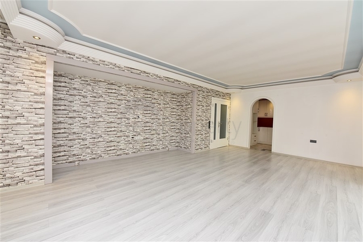 قريبة من البحر - شقة غرفتين وصالة - ضمن مجمع سكني - في مهموتلار / الانيا 