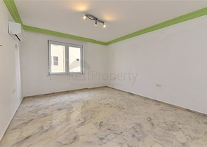 قريبة من البحر - شقة غرفتين وصالة - ضمن مجمع سكني - في مهموتلار / الانيا 