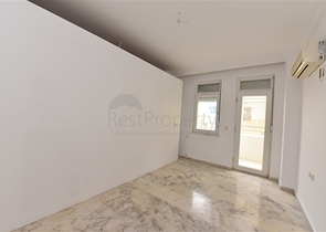 قريبة من البحر - شقة غرفتين وصالة - ضمن مجمع سكني - في مهموتلار / الانيا 