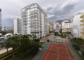 قريبة من البحر - شقة غرفتين وصالة - ضمن مجمع سكني - في مهموتلار / الانيا 