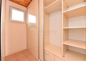 منزل عائلي - دوبلكس 5 غرف وصالة - في مركز الانيا 