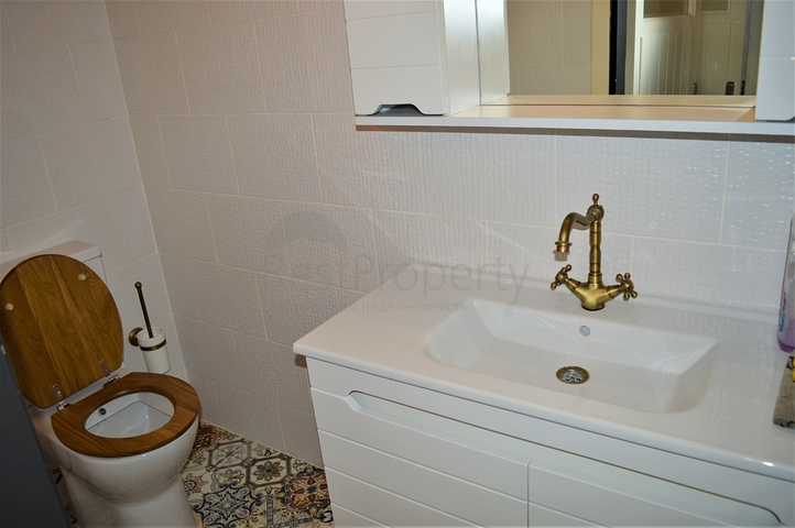 على البحر مباشرة - شقة غرفتين وصالة - في مهموتلار /الانيا 