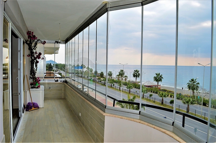 على البحر مباشرة - شقة غرفتين وصالة - في مهموتلار /الانيا 