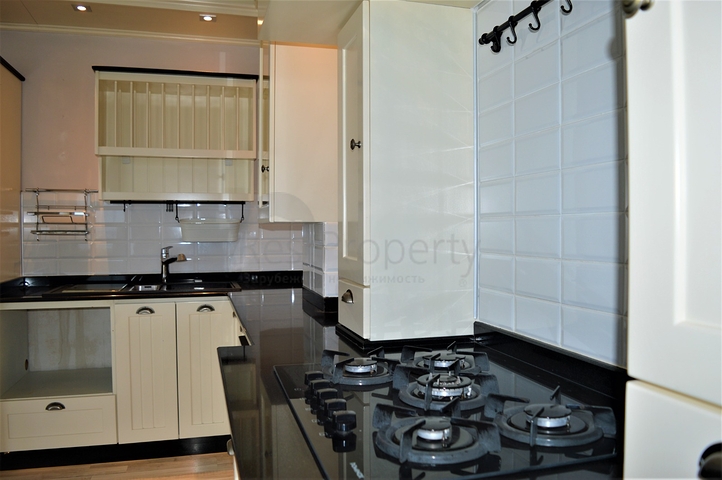 على البحر مباشرة - شقة غرفتين وصالة - في مهموتلار /الانيا 