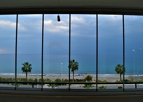 على البحر مباشرة - شقة غرفتين وصالة - في مهموتلار /الانيا 