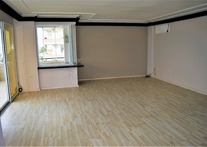 على البحر مباشرة - شقة غرفتين وصالة - في مهموتلار /الانيا 