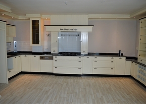 على البحر مباشرة - شقة غرفتين وصالة - في مهموتلار /الانيا 