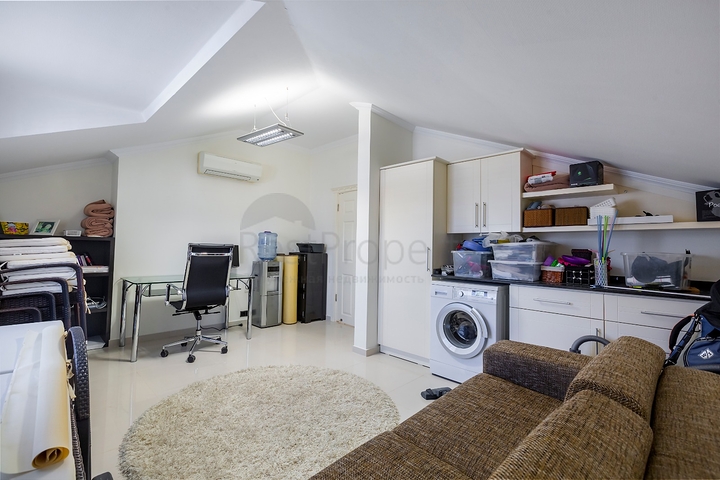 اطلالة مباشرة على البحر - منزل فاخر - دوبلكس تصميم 4 غرف وصالة - في كاستل / الانيا 