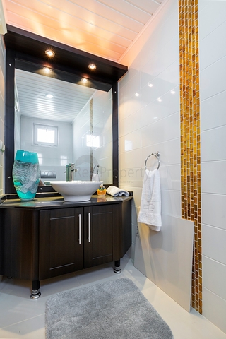 اطلالة مباشرة على البحر - منزل فاخر - دوبلكس تصميم 4 غرف وصالة - في كاستل / الانيا 