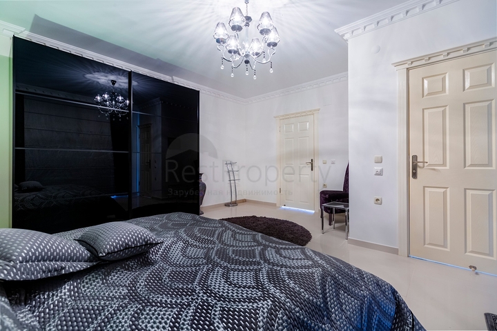 اطلالة مباشرة على البحر - منزل فاخر - دوبلكس تصميم 4 غرف وصالة - في كاستل / الانيا 