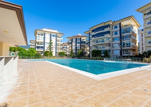 اطلالة مباشرة على البحر - منزل فاخر - دوبلكس تصميم 4 غرف وصالة - في كاستل / الانيا 