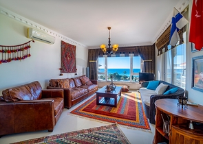 اطلالة مباشرة على البحر - منزل فاخر - دوبلكس تصميم 4 غرف وصالة - في كاستل / الانيا 