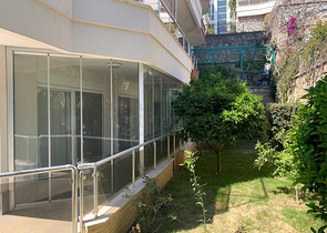 شقة 2 غرفة وصالة - ضمن مجمع باطلالة ساحرة على البحر - في كوناكليه / الانيا 