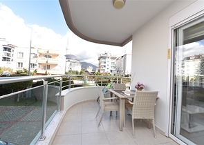 ضمن اول صف على البحر - شقة غرفة وصالة -مجمع حديث - في كاستل / الانيا 