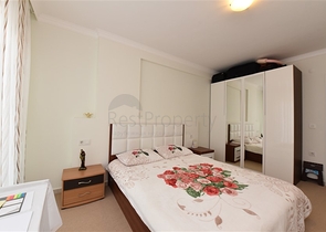 ضمن اول صف على البحر - شقة غرفة وصالة -مجمع حديث - في كاستل / الانيا 