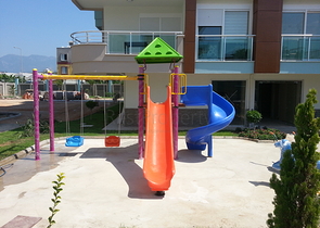 ضمن اول صف على البحر - شقة غرفة وصالة -مجمع حديث - في كاستل / الانيا 