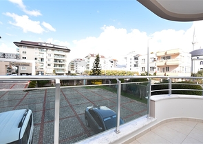 ضمن اول صف على البحر - شقة غرفة وصالة -مجمع حديث - في كاستل / الانيا 