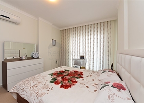 ضمن اول صف على البحر - شقة غرفة وصالة -مجمع حديث - في كاستل / الانيا 