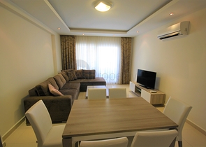 ضمن مجمع 5 نجوم - شقة غرفة وصالة - قريبة من المركز - في اوبا / الانيا 