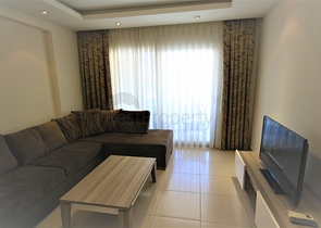 ضمن مجمع 5 نجوم - شقة غرفة وصالة - قريبة من المركز - في اوبا / الانيا 