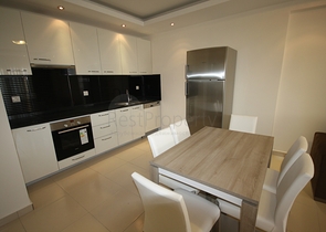 ضمن مجمع 5 نجوم - شقة غرفة وصالة - قريبة من المركز - في اوبا / الانيا 